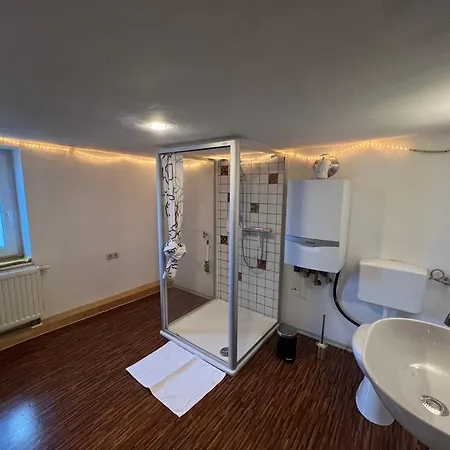 Herbergshaus Urig Fuer Urlaubsgaeste קמפטן